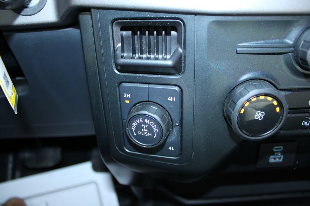 Used 2024 Ford F150 XL AWD/4WD image 35