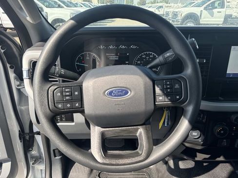 New 2025 Ford F350 XL w/ XL Chrome Package image 8
