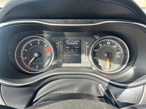 Used 2020 Jeep Cherokee Latitude Plus w/ Comfort/Convenience Group image 27