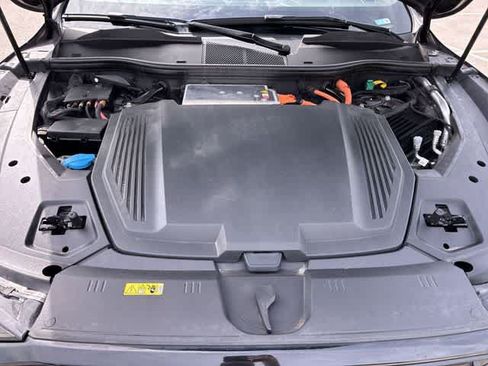 Used 2022 Audi e-tron Premium AWD/4WD image 15