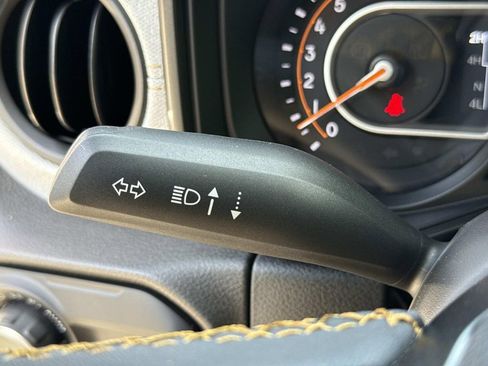 Used 2024 Jeep Wrangler Sport S image 36