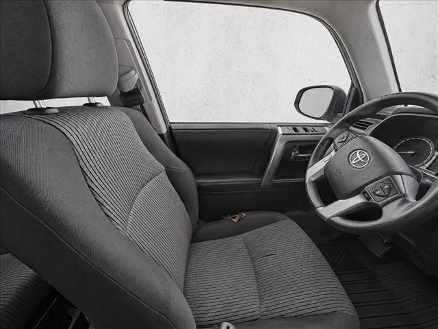 Used 2019 Toyota 4Runner SR5 AWD/4WD image 9