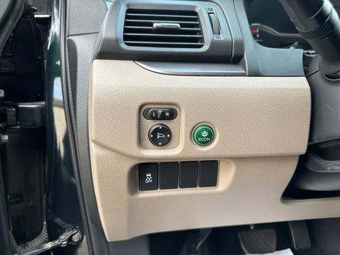 Used 2017 Honda Pilot EX-L image 22