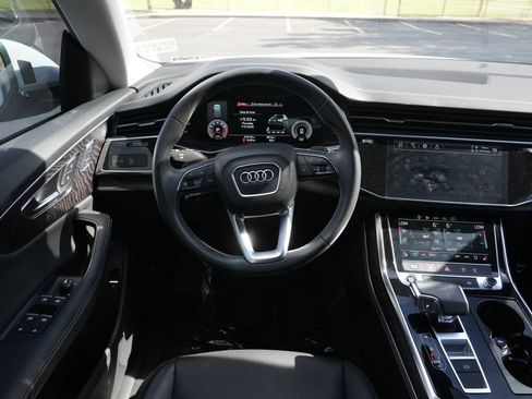 Used 2023 Audi Q8 Premium Plus w/ Premium Plus Package AWD/4WD image 16