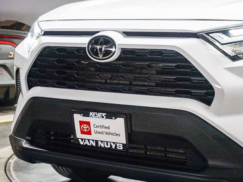 Certified 2025 Toyota RAV4 XLE w/ Convenience Package AWD/4WD image 5