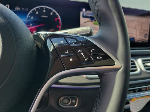 New 2026 Mercedes-Benz GLS 450 4MATIC image 31