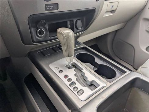 Used 2010 Nissan Armada Titanium RWD image 10