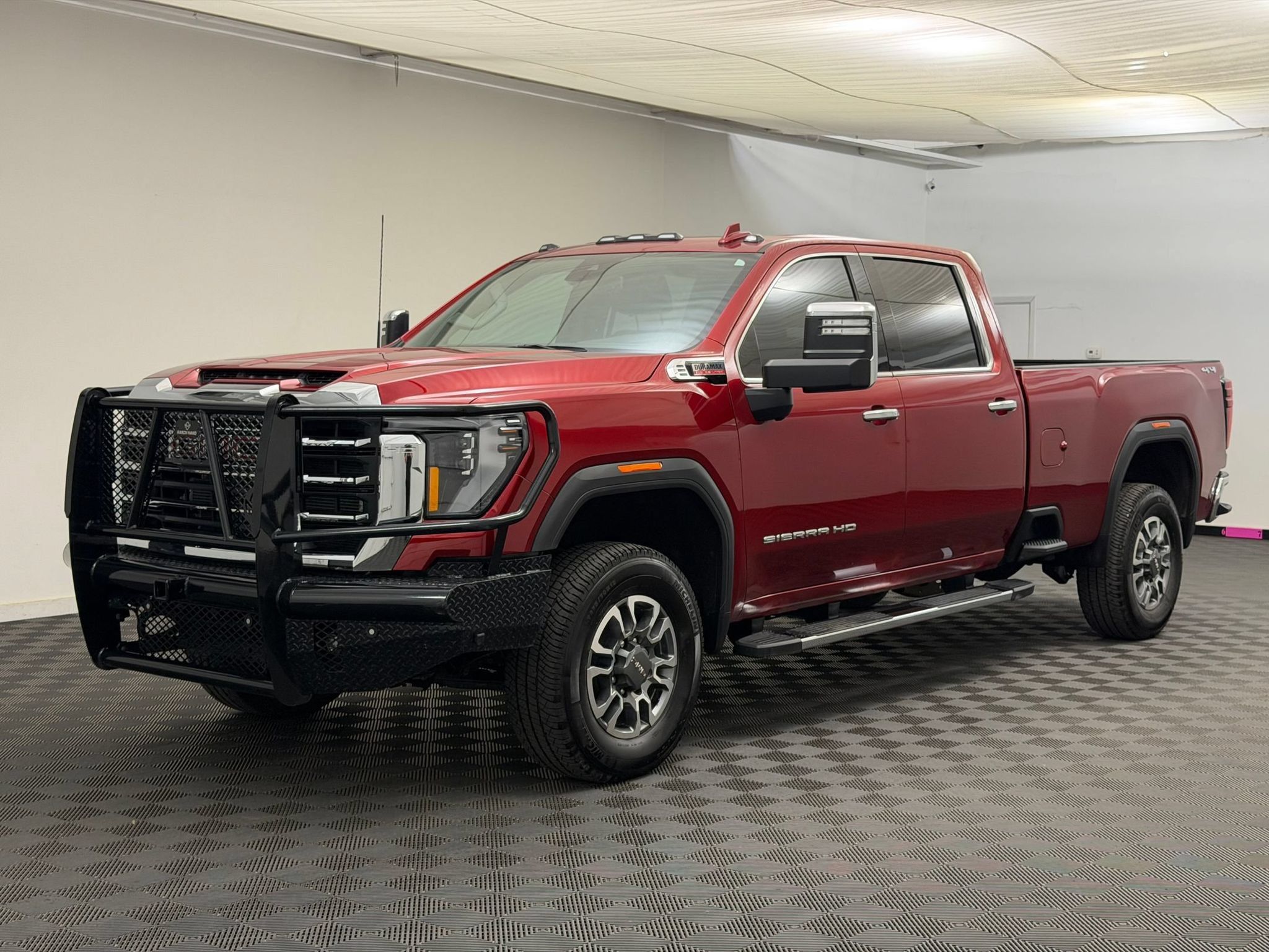 Used 2025 GMC Sierra 2500 SLT w/ SLT Premium Package AWD/4WD image 1