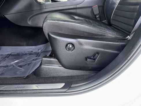 Used 2019 Jeep Grand Cherokee Limited X image 8