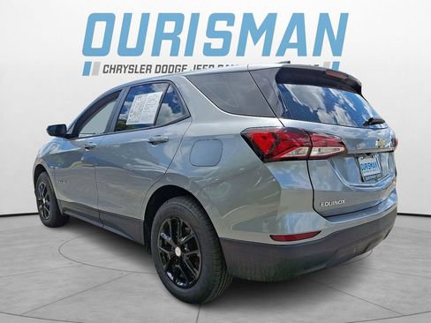 Used 2023 Chevrolet Equinox LS AWD/4WD image 4