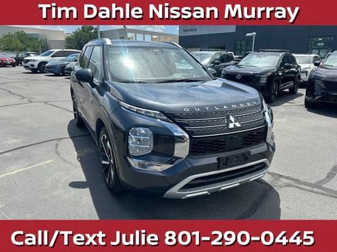 Used 2024 Mitsubishi Outlander SEL AWD/4WD image 3