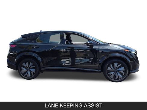 Used 2023 Nissan Ariya AWD image 6
