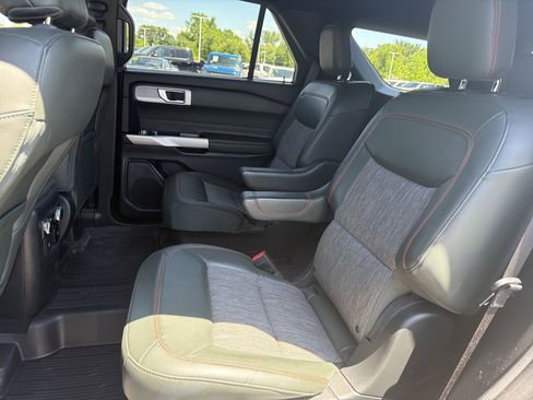 Used 2023 Ford Explorer Timberline w/ Timberline Technology Package AWD/4WD image 13