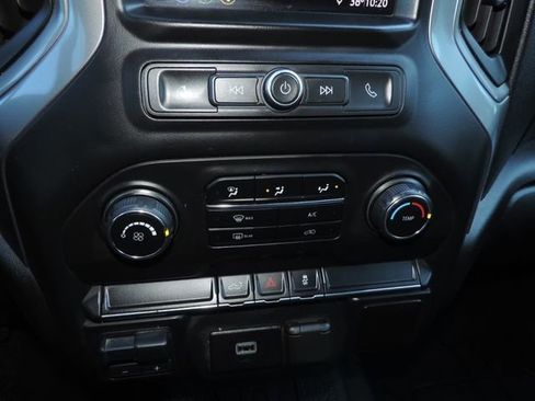 Used 2020 Chevrolet Silverado 2500 Custom w/ Custom Value Package image 25