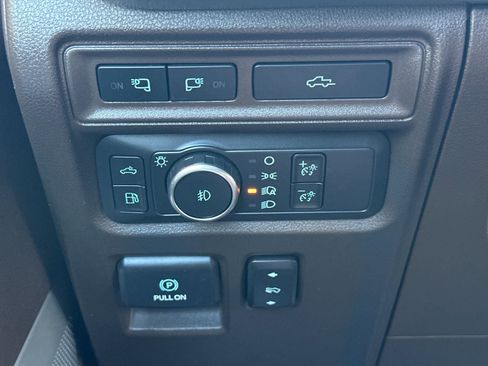 Used 2022 Ford F150 King Ranch w/ Equipment Group 601A High AWD/4WD image 33