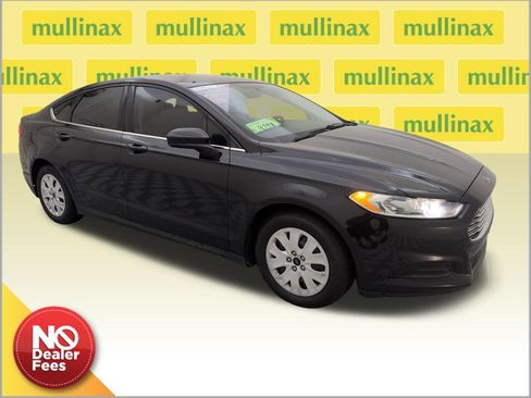 Used 2014 Ford Fusion S FWD image 1