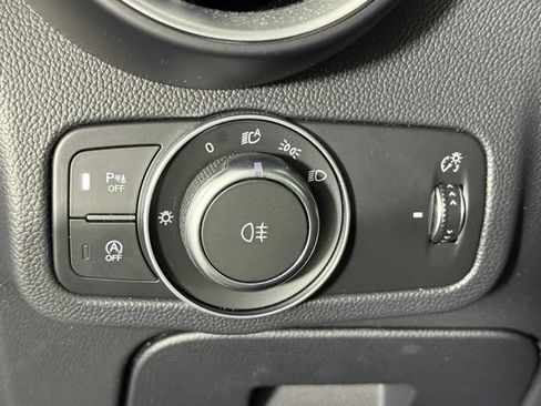 Used 2023 Alfa Romeo Stelvio Ti w/ Active Assist Plus Package AWD/4WD image 29