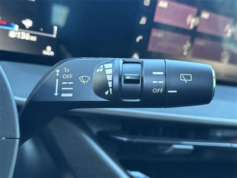 Used 2025 Nissan Murano SV image 12