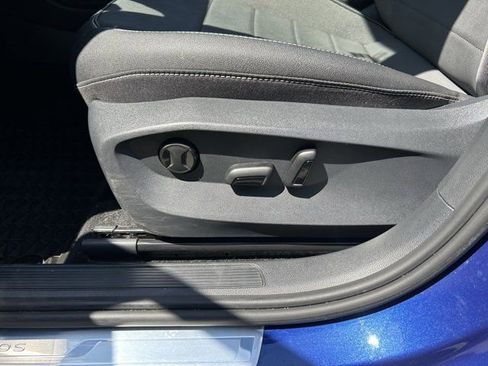 Certified 2024 Volkswagen Taos SE AWD/4WD image 21