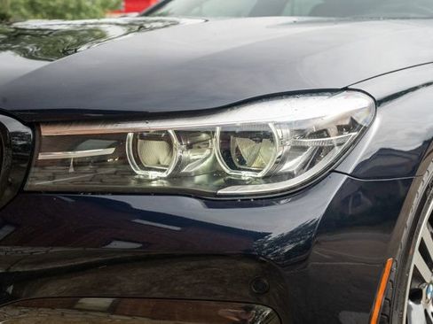 Used 2019 BMW 740i w/ Executive Package RWD image 12