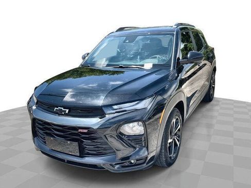 Used 2023 Chevrolet TrailBlazer RS w/ Sun and Liftgate Package FWD image 1