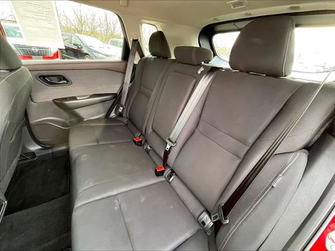 Used 2023 Nissan Rogue S image 14