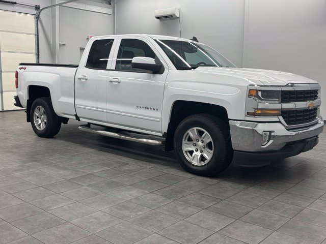 Used 2018 Chevrolet Silverado 1500 LT w/ All Star Edition AWD/4WD image 1