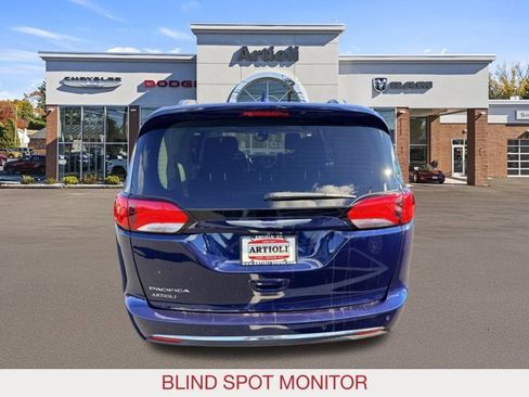 Certified 2019 Chrysler Pacifica Touring-L Plus w/ Advanced Safetytec Group image 6