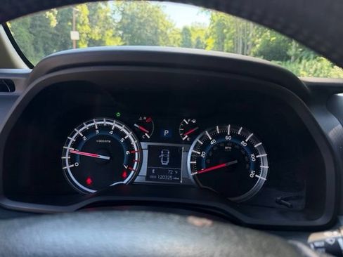 Used 2019 Toyota 4Runner Limited AWD/4WD image 20