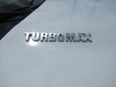 Used 2025 Chevrolet Silverado 1500 Custom RWD image 30