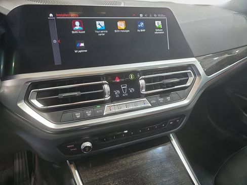 Certified 2022 BMW 330i Sedan w/ Driving Assistance Package image 17