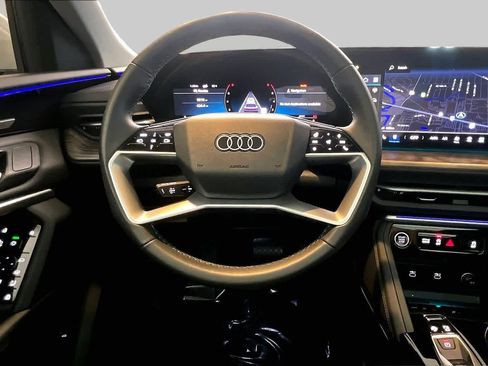 Certified 2025 Audi Q5 Premium Plus w/ Premium Plus AWD/4WD image 6