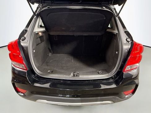 Used 2019 Chevrolet Trax Premier w/ Midnight Edition image 27