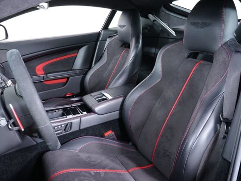Used 2015 Aston Martin V12 Vantage S RWD image 23