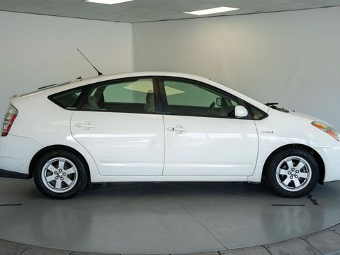 Used 2006 Toyota Prius FWD image 6