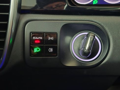 Used 2021 Porsche Cayenne GTS w/ Premium Package image 39