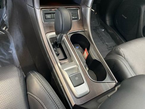 Used 2022 Subaru Ascent Touring AWD/4WD image 21