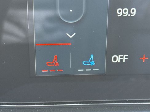 Used 2024 Ford Mustang Premium image 21