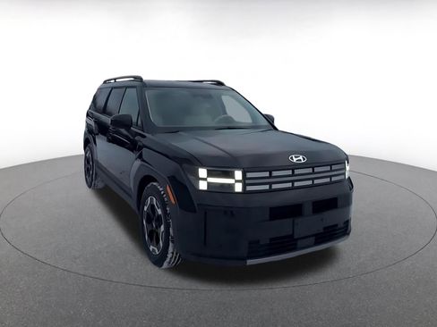 Used 2025 Hyundai Santa Fe SEL image 3