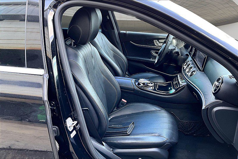 Used 2017 Mercedes-Benz E 300 image 6