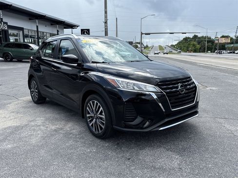 Used 2021 Nissan Kicks SV image 7