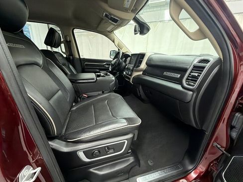 Used 2019 RAM 1500 Laramie AWD/4WD image 13