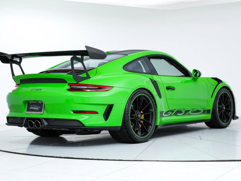 Used 2019 Porsche 911 GT3 RS image 3