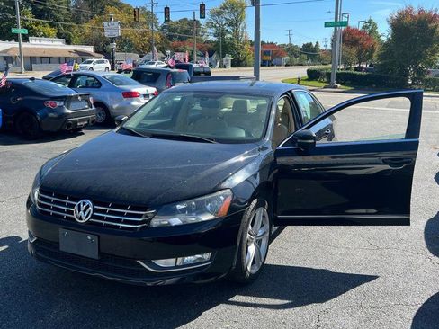 Used 2013 Volkswagen Passat TDI SEL Premium image 5