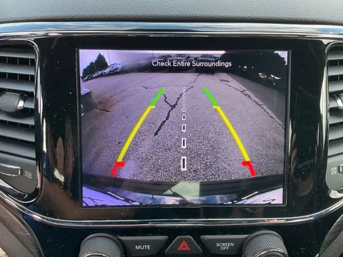 Used 2020 Jeep Grand Cherokee Altitude RWD image 14