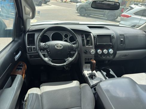 Used 2012 Toyota Tundra Limited w/ Memory Pkg AWD/4WD image 19