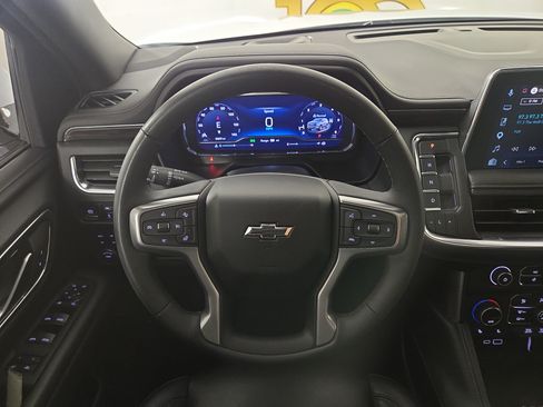 Certified 2024 Chevrolet Tahoe Z71 w/ Luxury Package AWD/4WD image 15