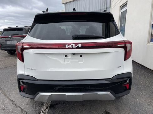 Certified 2024 Kia Seltos S AWD/4WD image 2