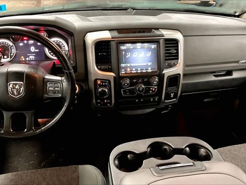 Used 2018 RAM 1500 Big Horn image 6