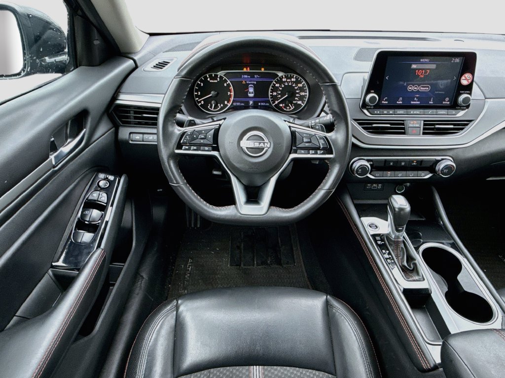 Used 2025 Nissan Altima 2.5 SR FWD image 21